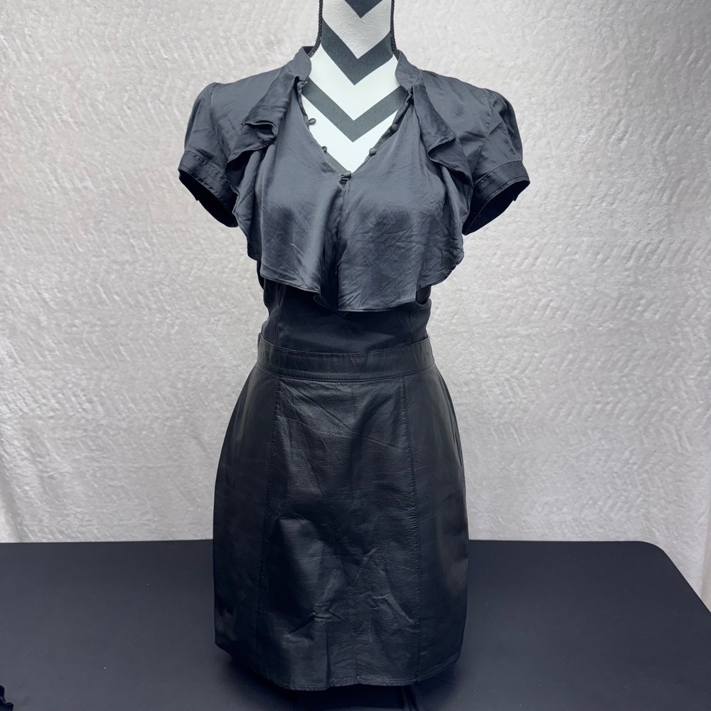 Vintage Silk Express Design Studio Ruffle V-Neck Blouse Soft Black Size Small